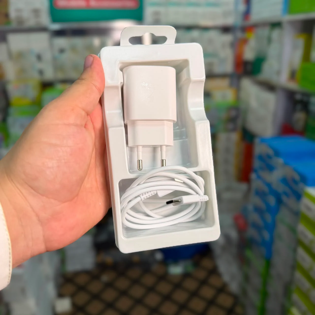65W Fast Charging Travel Adapter with USB Type-C Cable