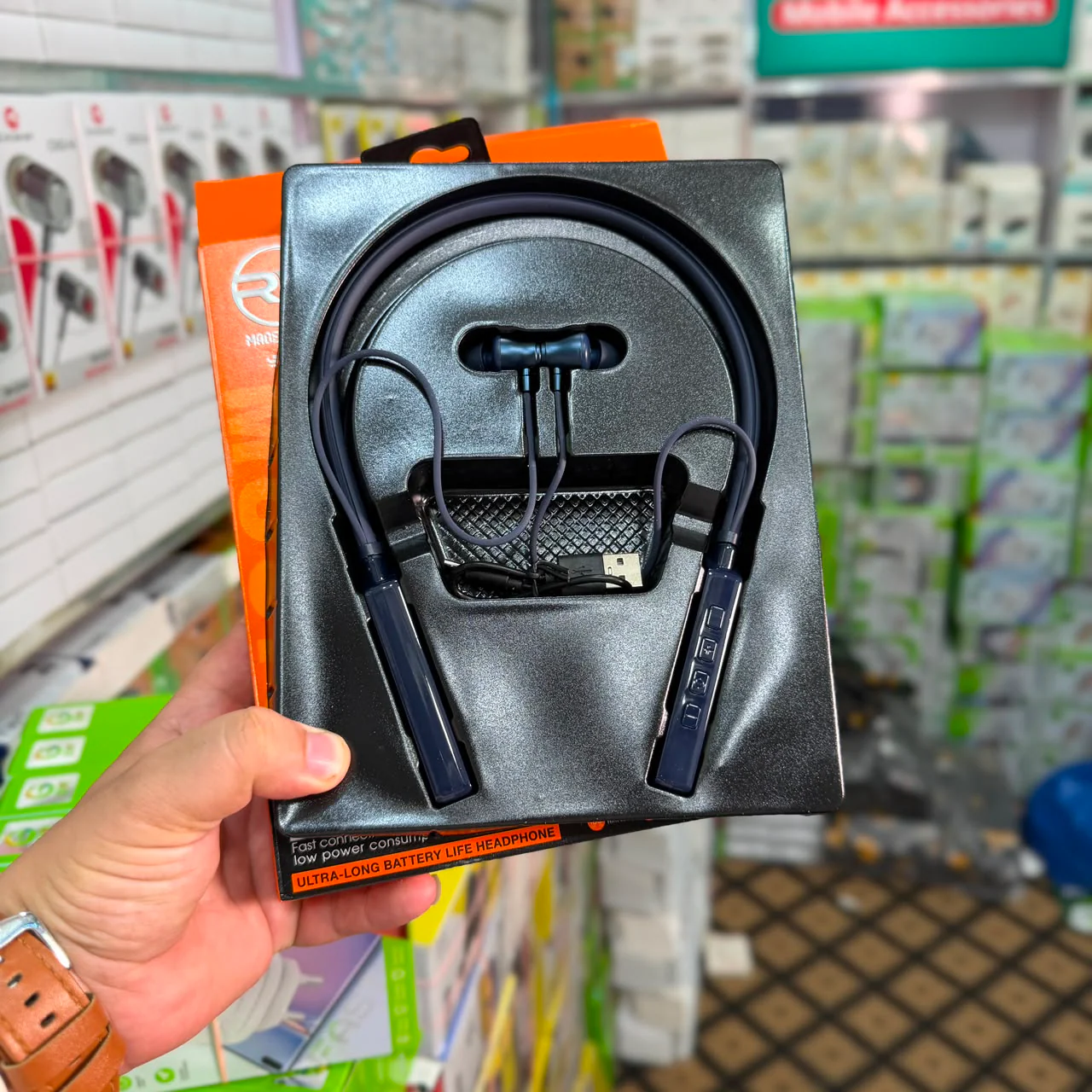 RT165 Wireless Bluetooth Neckband Handsfree with Magnetic Earbuds