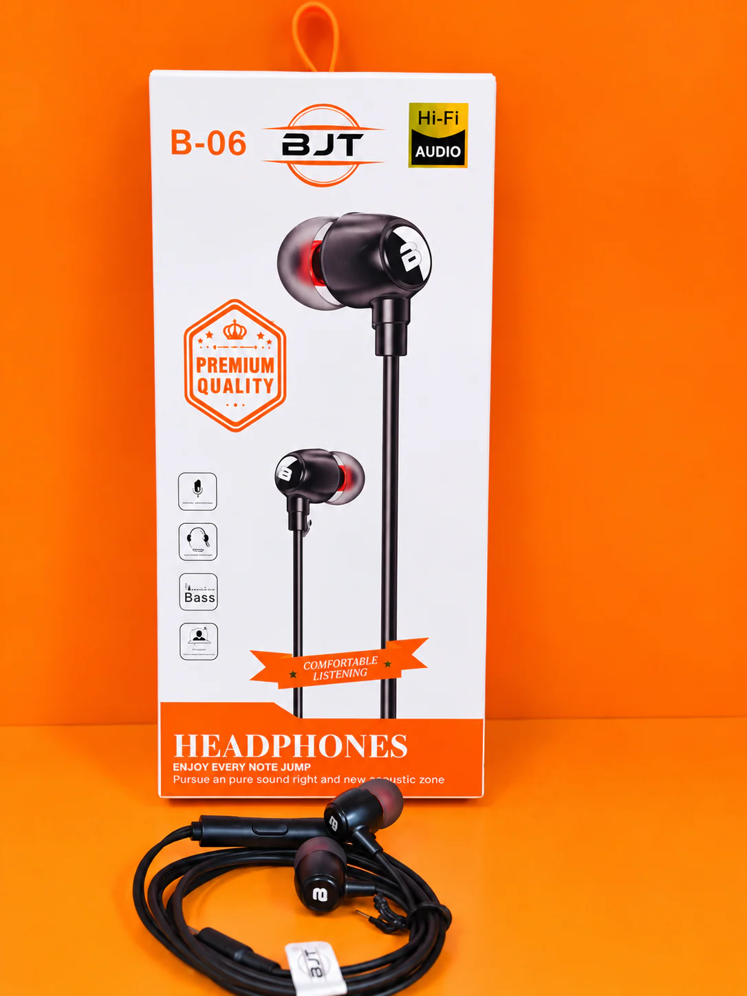 BJT B-06 Wired In-Ear Earphones – Black
